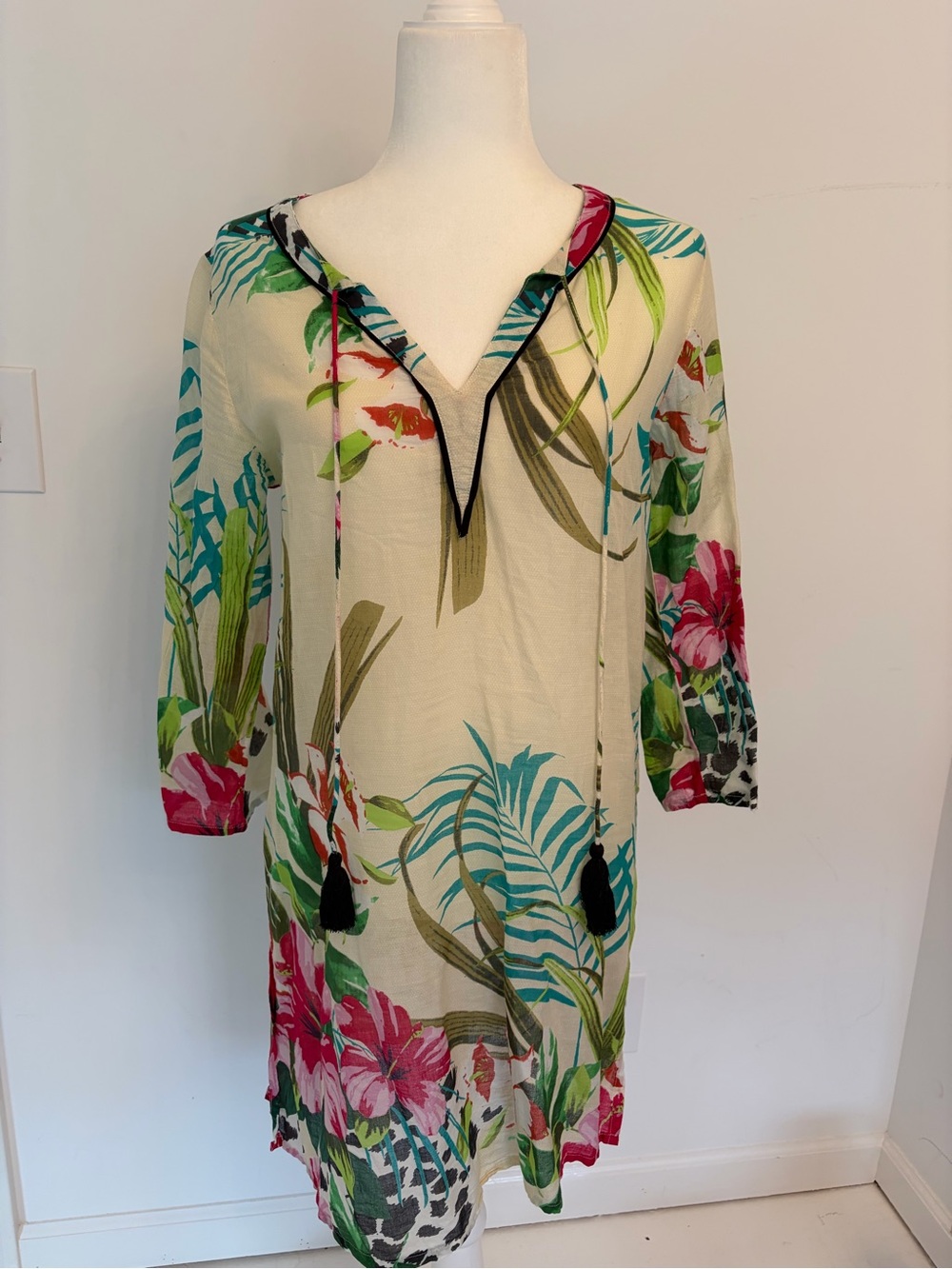 Debbie Katz South Beach Women's Floral Tassel V-Neck Swim Cover-Up